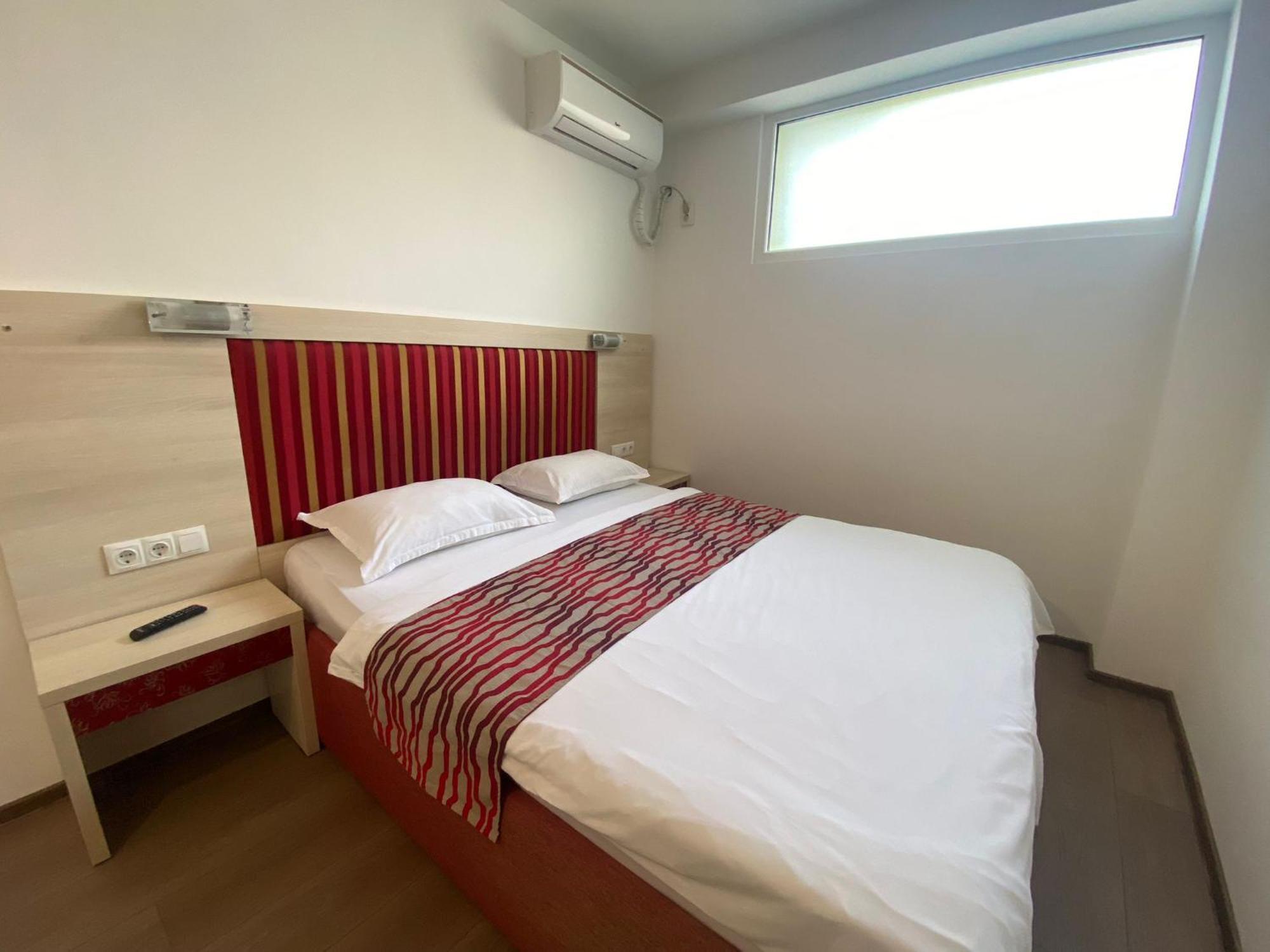 Pension Mora Cluj-Napoca Buitenkant foto