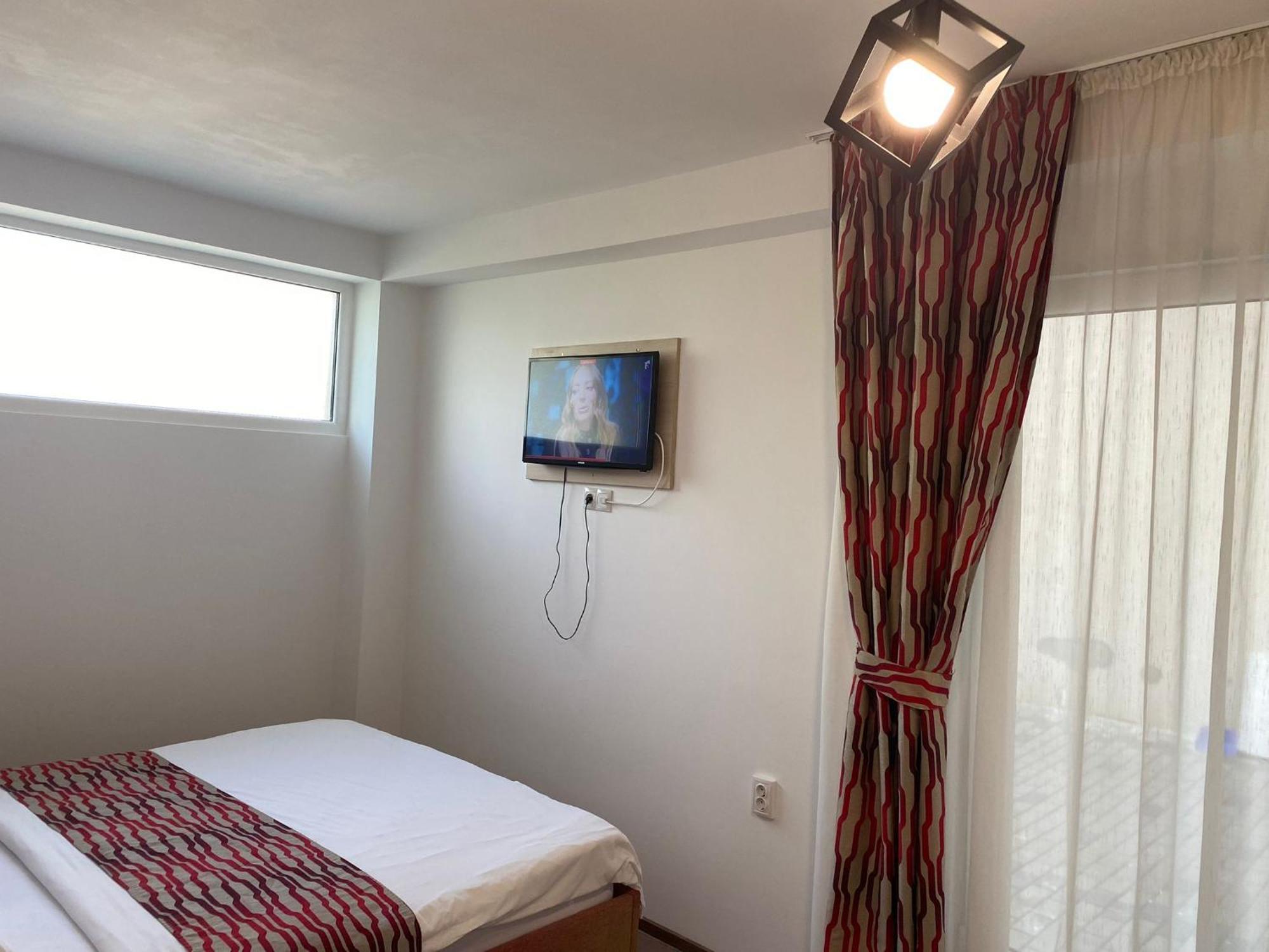 Pension Mora Cluj-Napoca Buitenkant foto