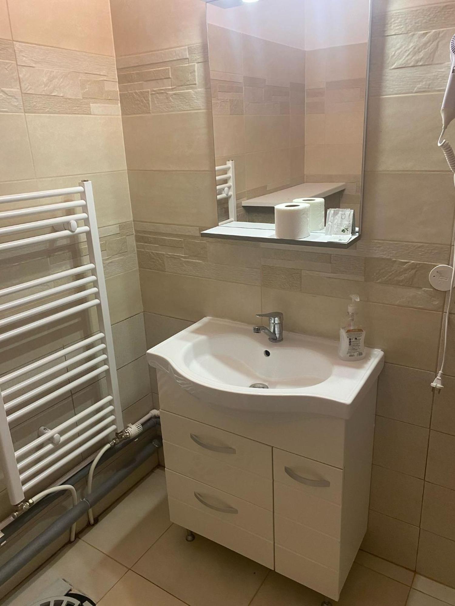 Pension Mora Cluj-Napoca Kamer foto