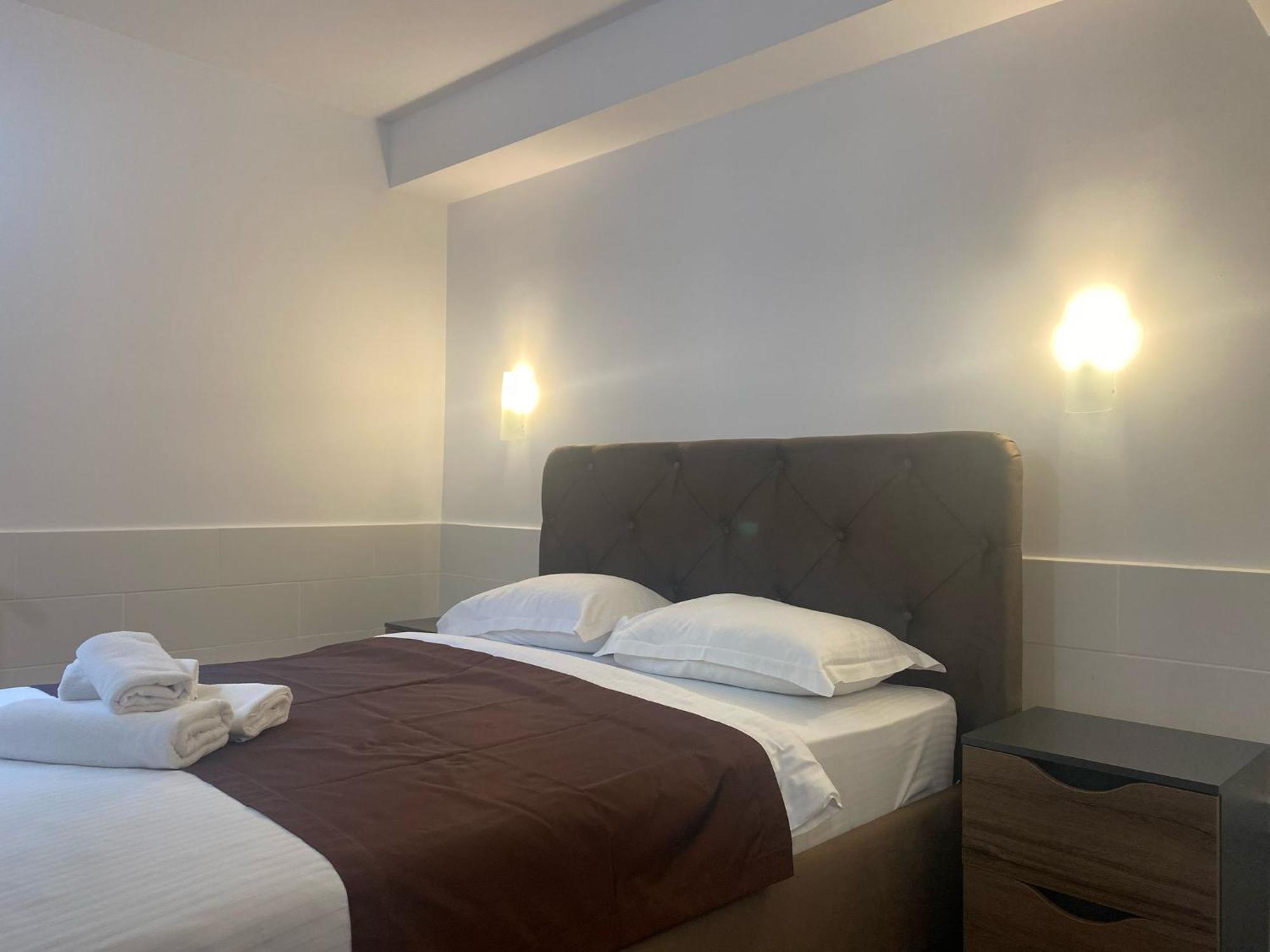 Pension Mora Cluj-Napoca Kamer foto